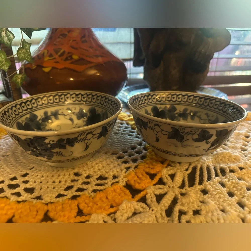 Vintage Japanese Rice Bowls Ramen Noodle set of Two made in Japan